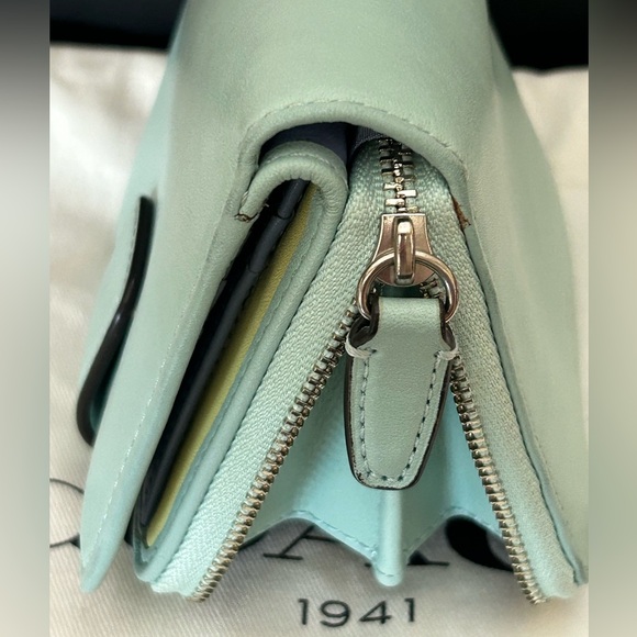 COACH Legacy Smooth Leather Compact Snap Wallet in Mint - Picture 6 of 6